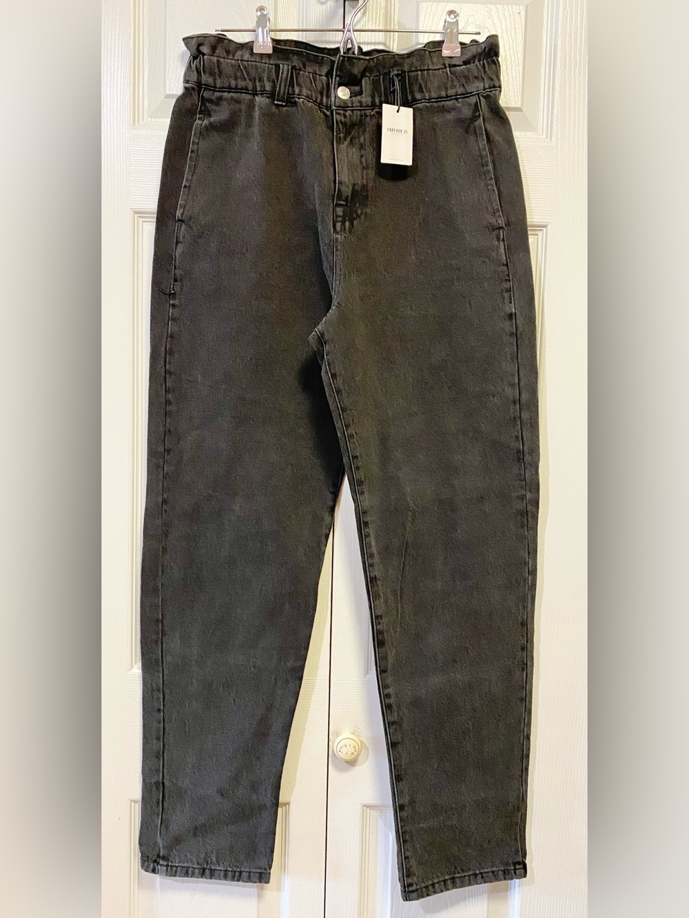 Forever 21 High-Waist Black Washed Mom Jeans (L) 15.5-17